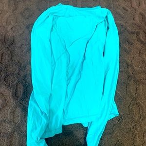 Great company long sleeve workout shirt.